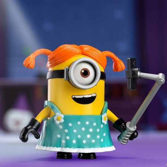 MODEL KIT DE BLOKEES MINIONS PRECOOL 02 CARL STREAMER