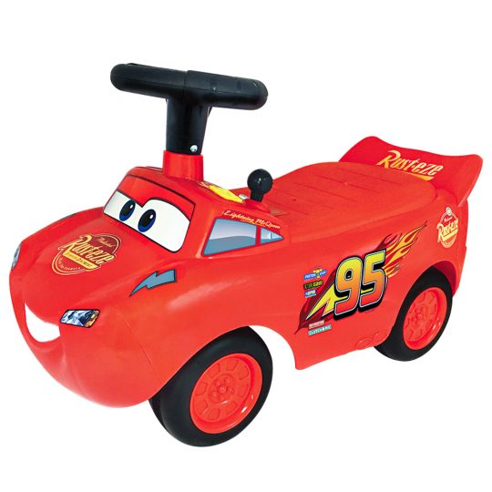 VEHICULOS MONTABLES PARA NIÑOS RAYO MCQUEEN TURBO A TODO GAS