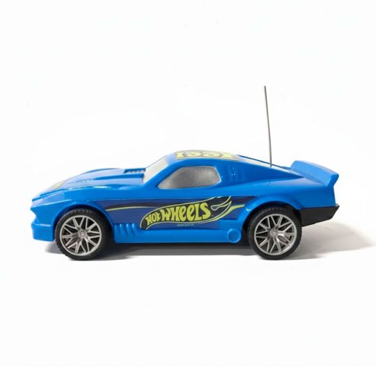 VEHICULO A CR HOT WHEELS BLVD BRUISER CON LUZ SIN BATERIA - SURTIDO - XtremePlay Colombia