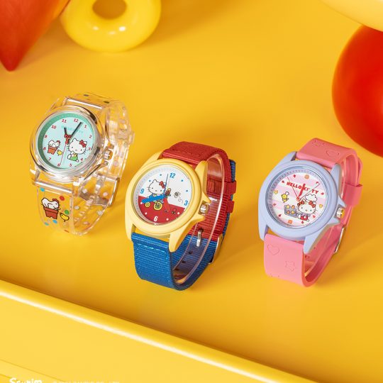 HELLO KITTY CHILDHOOD FUN TIME WATCH BLIND BOX DIGITAL WATCH-SURTIDO - XtremePlay Colombia