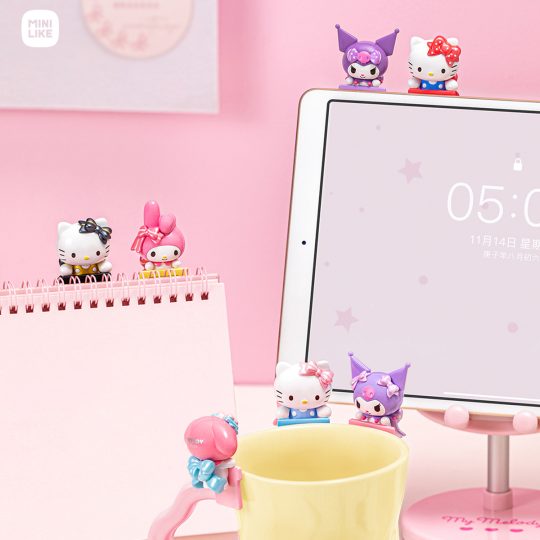 SANRIO BOW SWEETHEART BLIND BOX STRAP FIGURES SET 12 PEARL/MATTE - XtremePlay Colombia